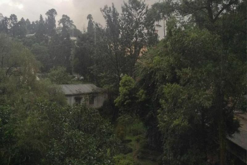 Hotel Majestic Shillong Esterno foto