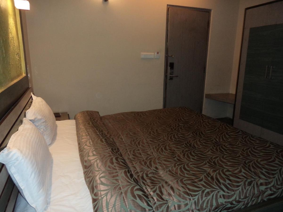 Hotel Majestic Shillong Esterno foto