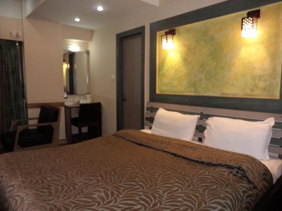 Hotel Majestic Shillong Esterno foto