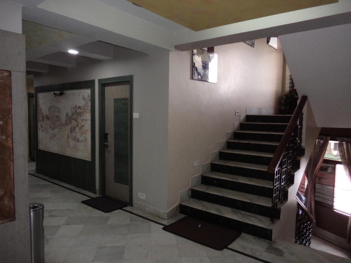 Hotel Majestic Shillong Esterno foto