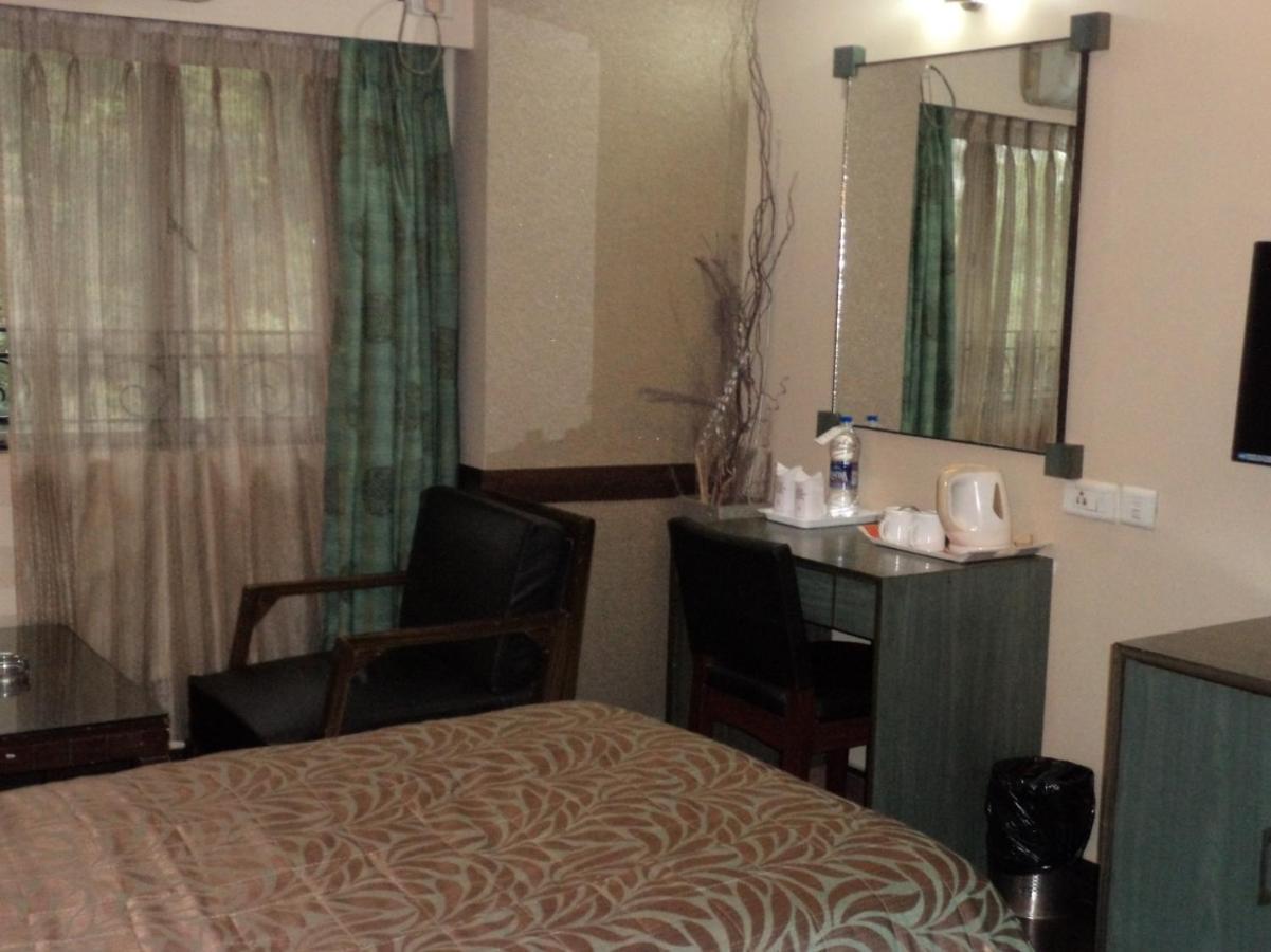 Hotel Majestic Shillong Esterno foto