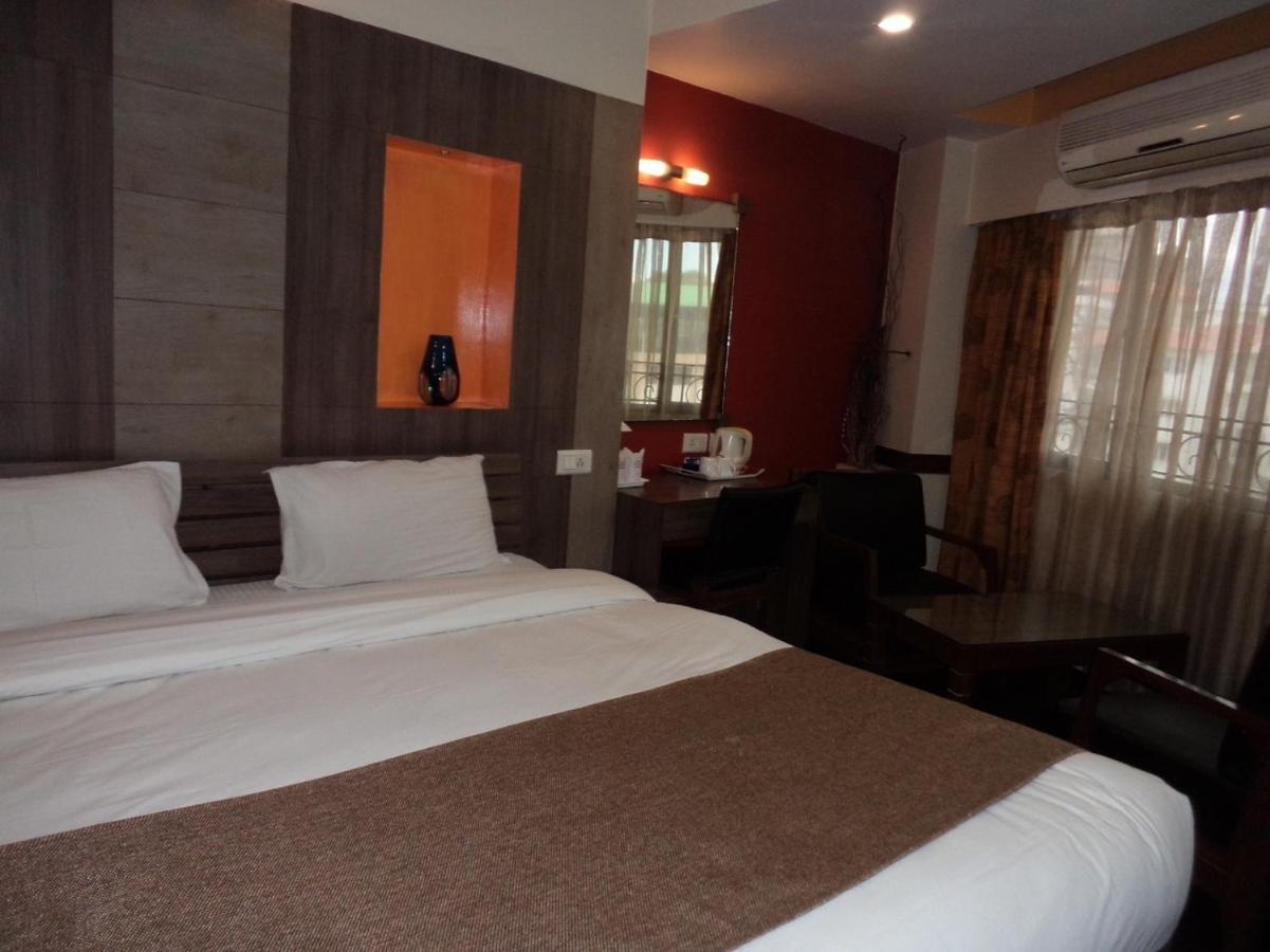Hotel Majestic Shillong Esterno foto