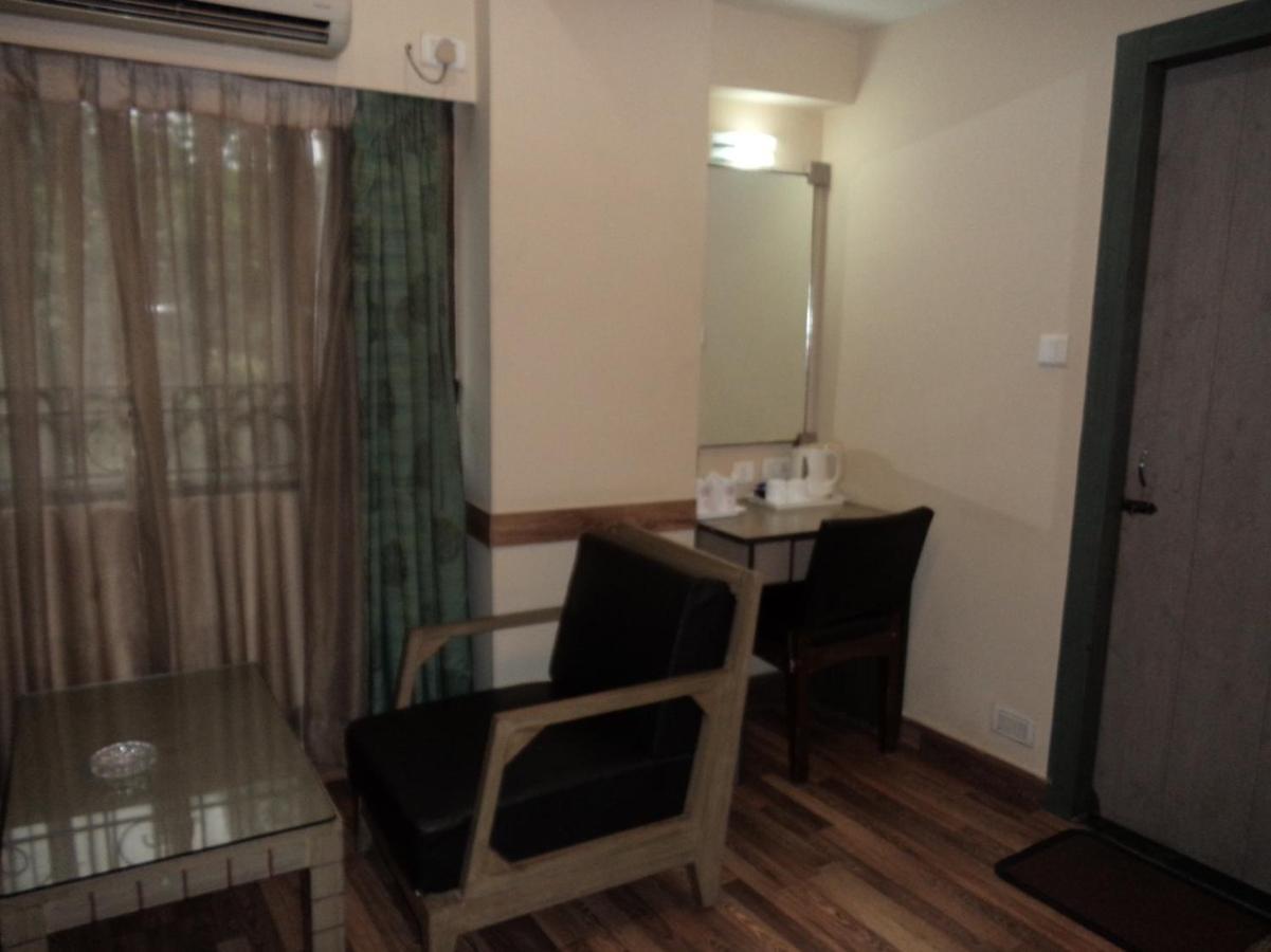 Hotel Majestic Shillong Esterno foto
