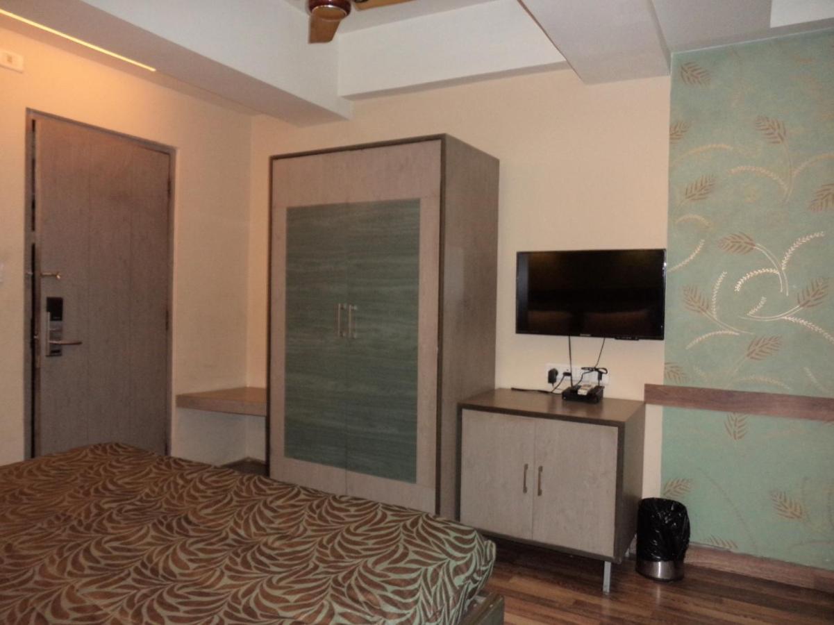 Hotel Majestic Shillong Esterno foto